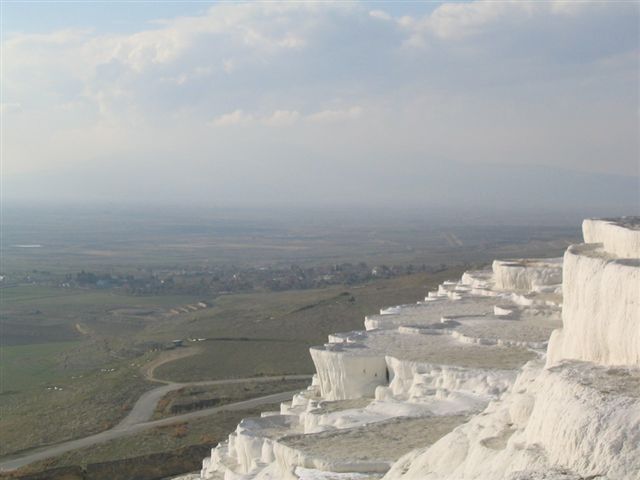 terkey002Pamukkale.JPG (32784 bytes)