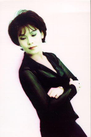 blackstand.jpg (25747 bytes)