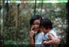 Hue_village sisters.jpg (87019 bytes)