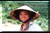 girl_danang1.jpg (131185 bytes)
